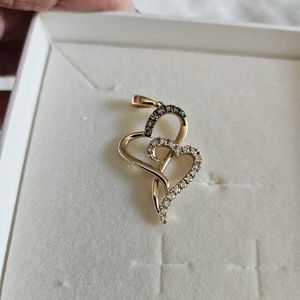 Levian 14k strawberry Gold double     heart pendant. Certified, LIKE NEW
